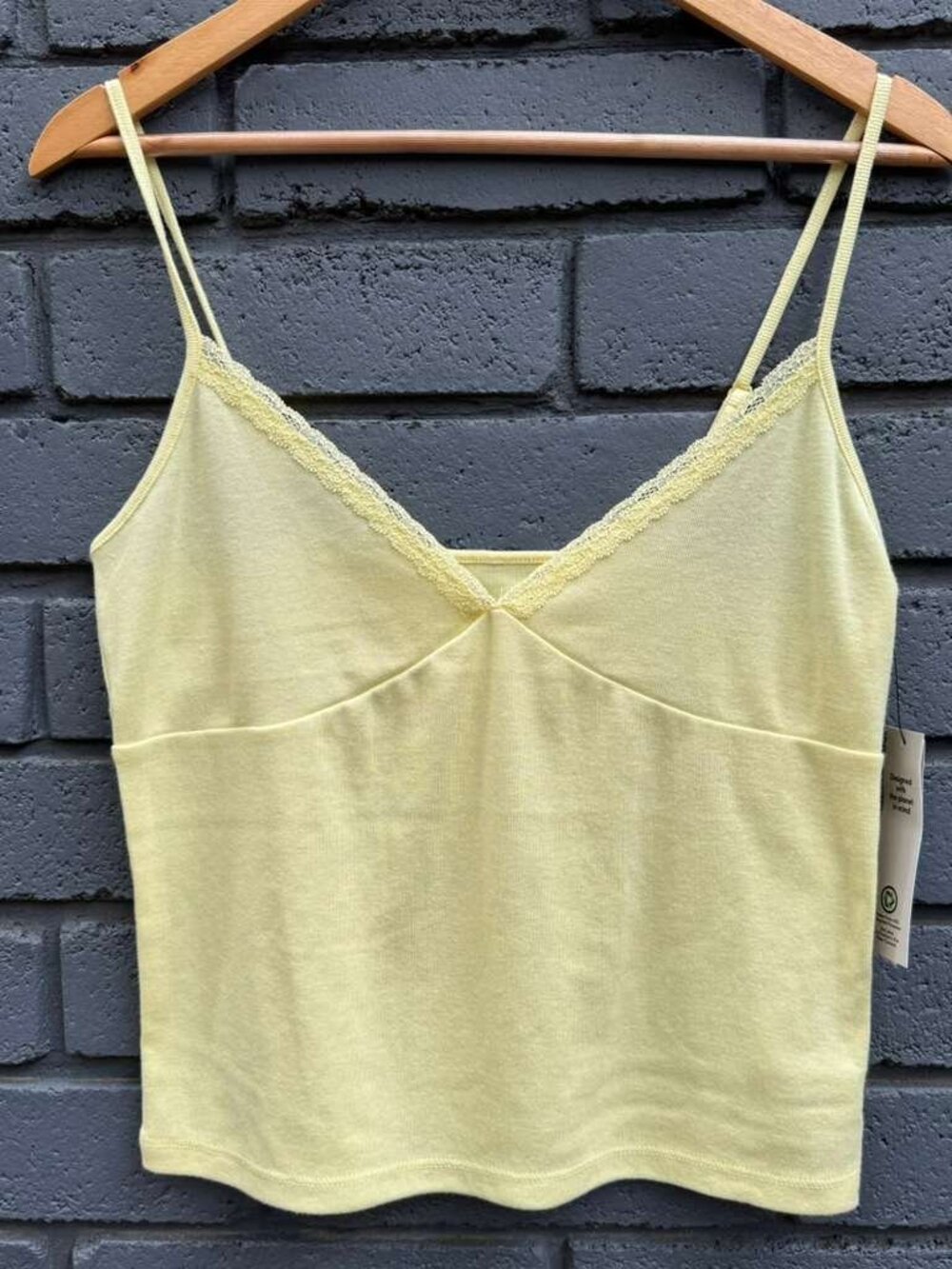 No Boundaries Women's Lace Trim V-Neck Cami Tank Top Adjustable Strap L  XL XXL
